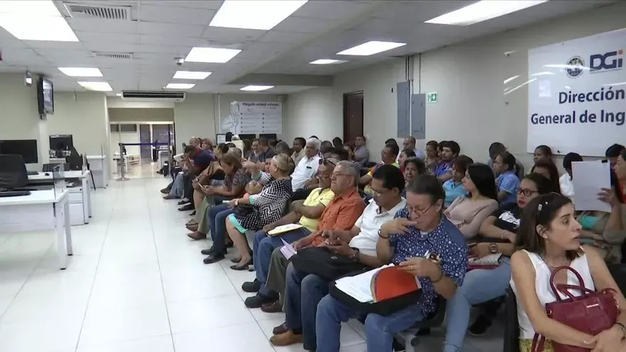 Reacciones por aumento de la planilla estatal