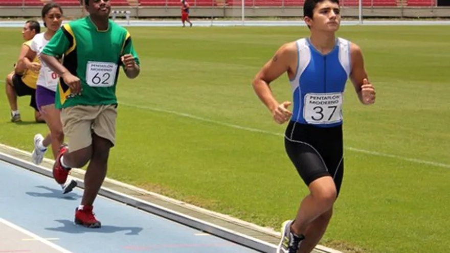 Probaron su fuerza y resistencia en la ciudad deportiva
