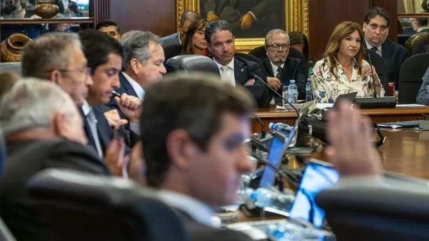 Presentan ante el Consejo de Gabinete programa ‘Latidos del Barrio’ que beneficiará a 2 millones de panameños