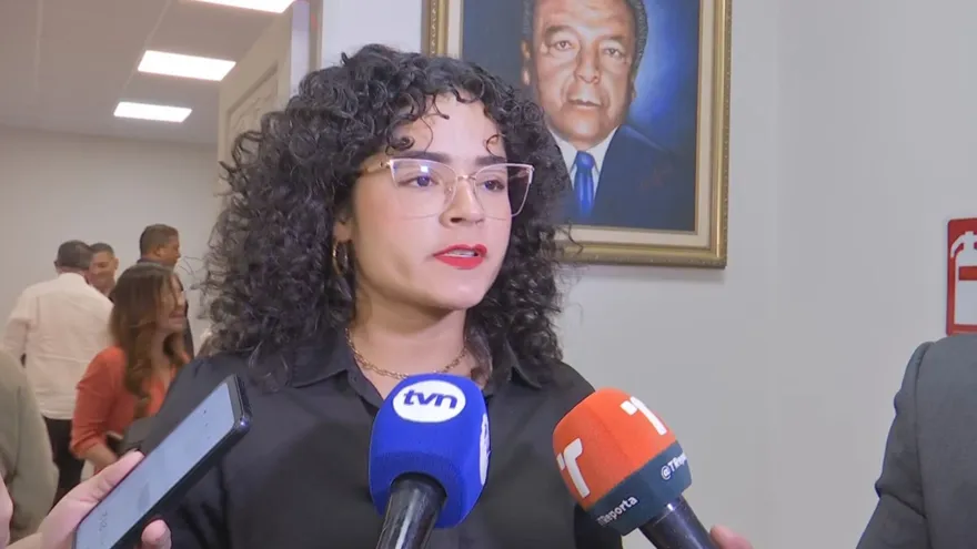 Irma Hernández se decepciona del plan del gobierno central para recolectar la basura en San Miguelito