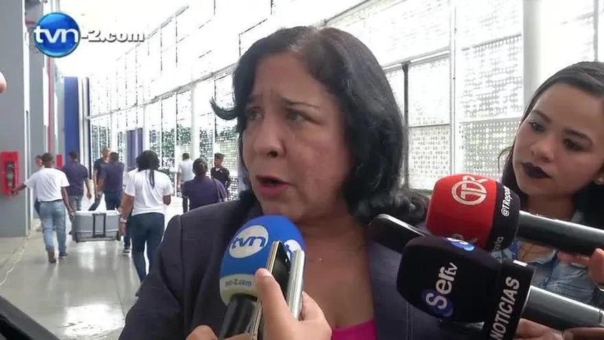 Ministra de Educación, Marcela Paredes