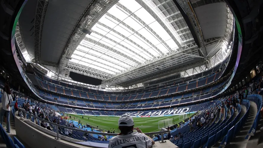 Techo retráctil del estadio Santiago Bernabéu