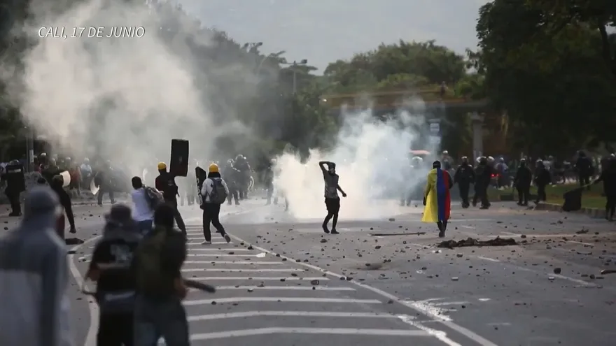 La protesta persiste en Cali: un manifestante muerto y cuatro policías heridos