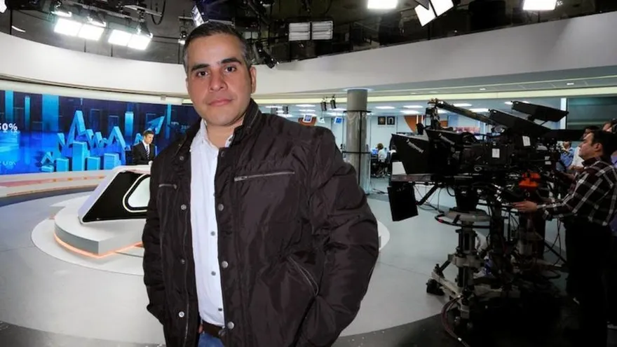 El cineasta venezolano Oscar Rivas Gamboa fue detenido por caso del piloto acusado de terrorismo.