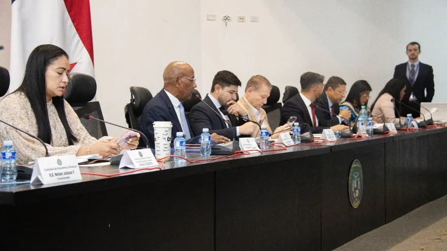 Aprueban en primer debate ley de sustancia económica