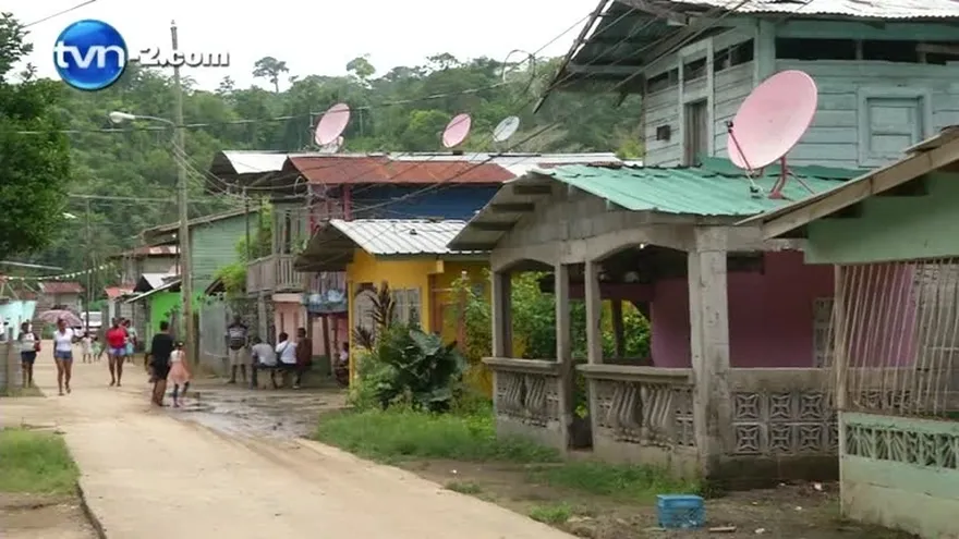 Tras fuerte temblor suspenden clases en Darién