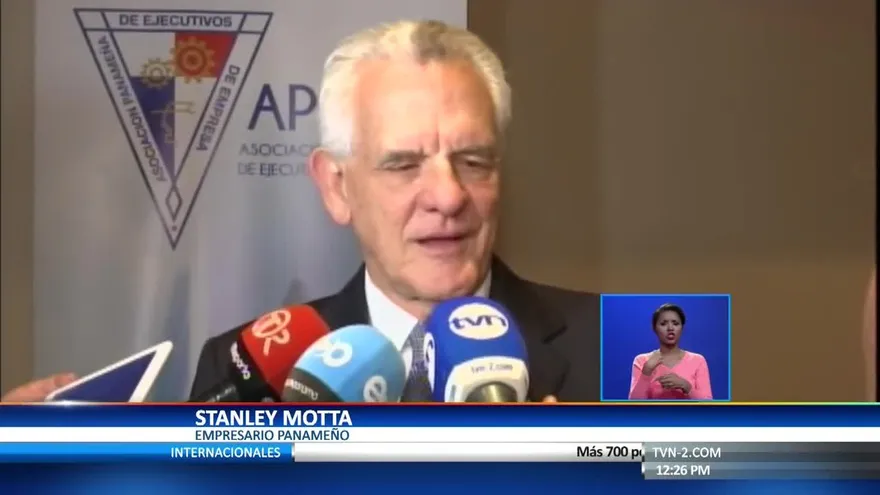 Apede homenajea al empresario Stanley Motta