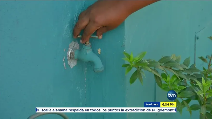 Residentes de Los Jardines en Pacora, cansados de estar sin agua