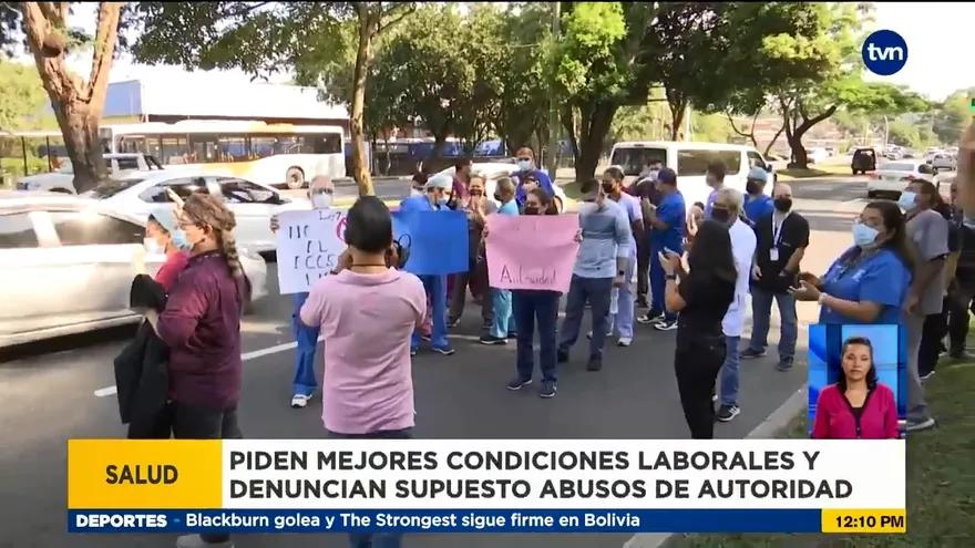 Tecnólogos del complejo de la CSS protestan