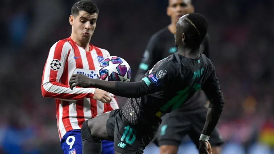 El Atlético gana 1-0 al Liverpool y se pone en ventaja en los octavos de Champions