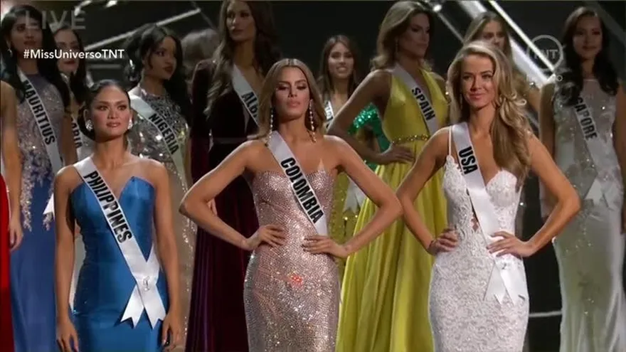 Reacciones ante penoso incidente en Miss Universo