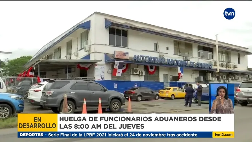 Funcionarios de Aduanas en huelga