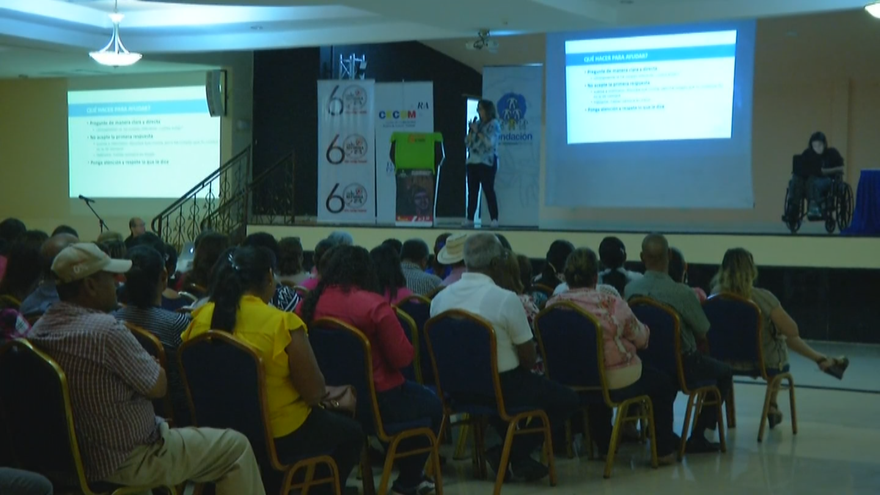 Sociedad civil, autoridades y especialistas participan en foro para analizar casos de suicidio en Azuero.