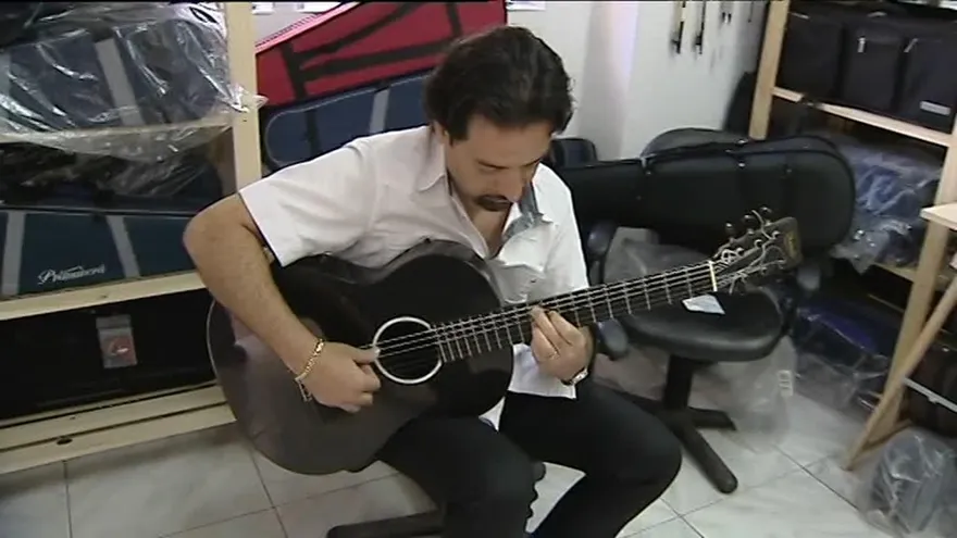 Guitarras de fibra de carbono, una apuesta de futuro