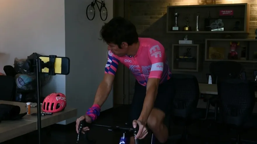 El tiempo es "perfecto" para llegar en buenas condiciones al Tour, dice Urán