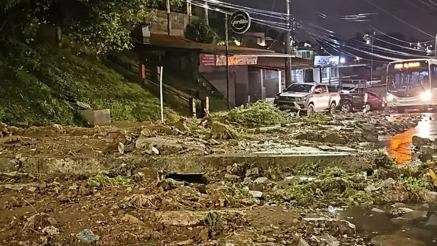 Más de 400 personas afectadas por inundaciones y daños estructurales debido a las lluvias