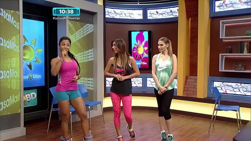 Fitness - Ejercicios para tus glúteos con una silla