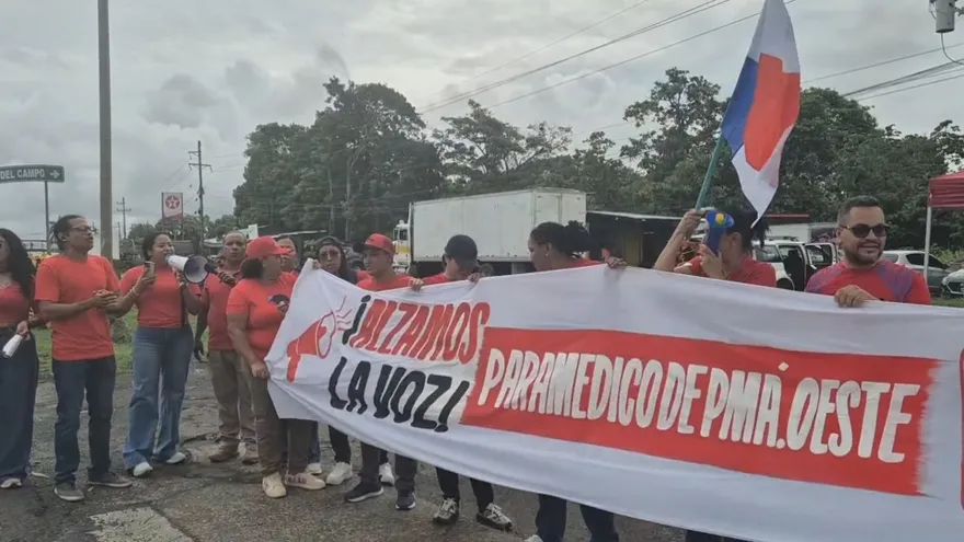 Paramédicos protestan en Panamá Oeste y piden cumplimiento de la Ley 354 de 2023