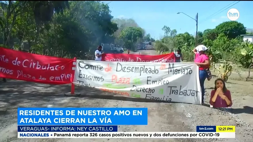 Residentes en Nuestro Amo de Atalaya cierran vía ´para exigir plazas de trabajo en el proyecto de construcción de la vía Atalaya-Mariato