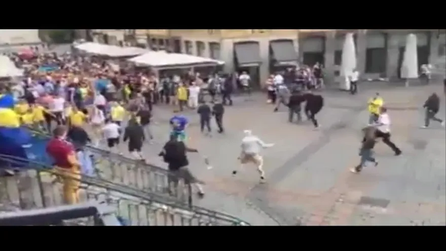 Hooligans Alemania-Ucrania