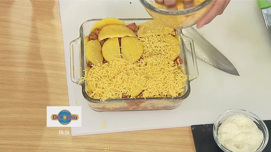 Prepara una rica lasaña de tortillas y chorizo