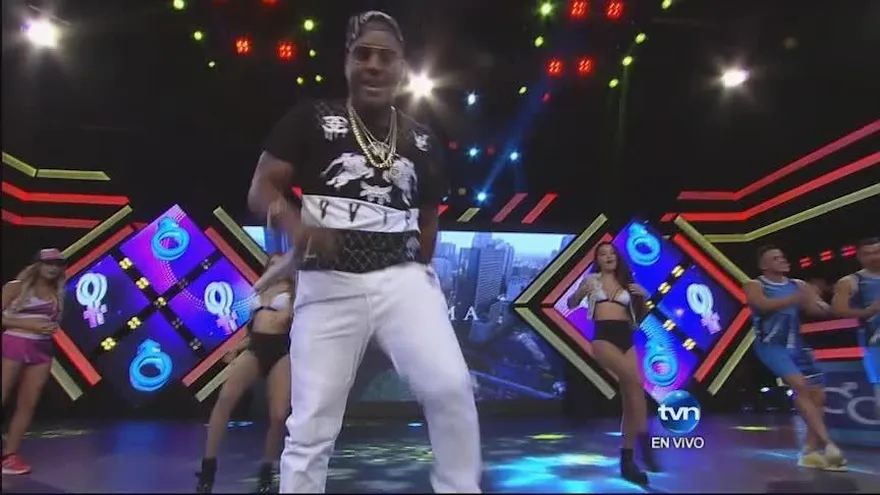 ¡Presentación del Boy C en Esto Es Guerra!