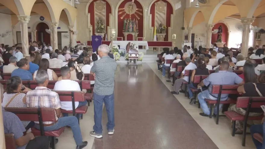 Realizan honras fúnebres de comerciante asesinado