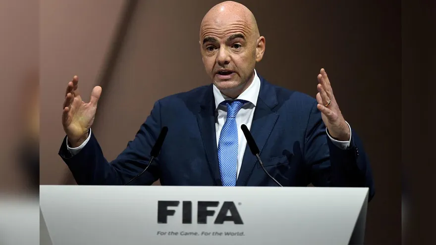 Infantino se reunió con el Presidente de Perú antes de cumbre | Agencias