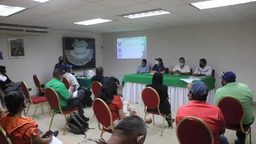 Esta actividad se suscita a raíz de que en los últimos años han aumentado los reportes de invasión y tala ilegal dentro de la zona ecológica, afectando directamente las fuentes hídricas que allí nacen.