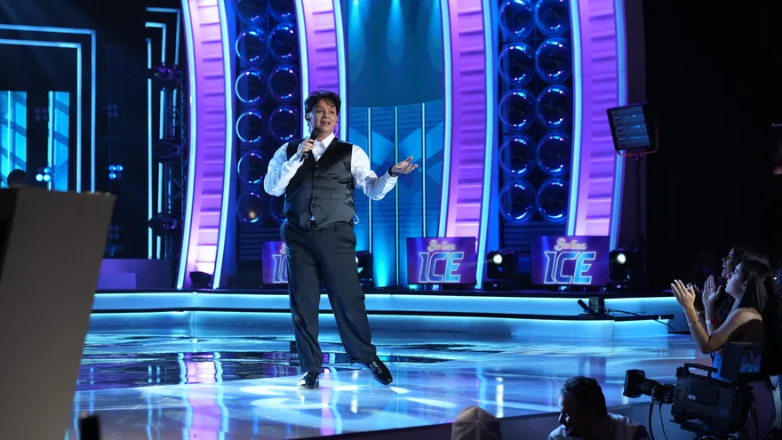 Ñero recreó la famosa caída de Juan Gabriel, bailó con Sandra Sandoval y ganó el sexto show.
