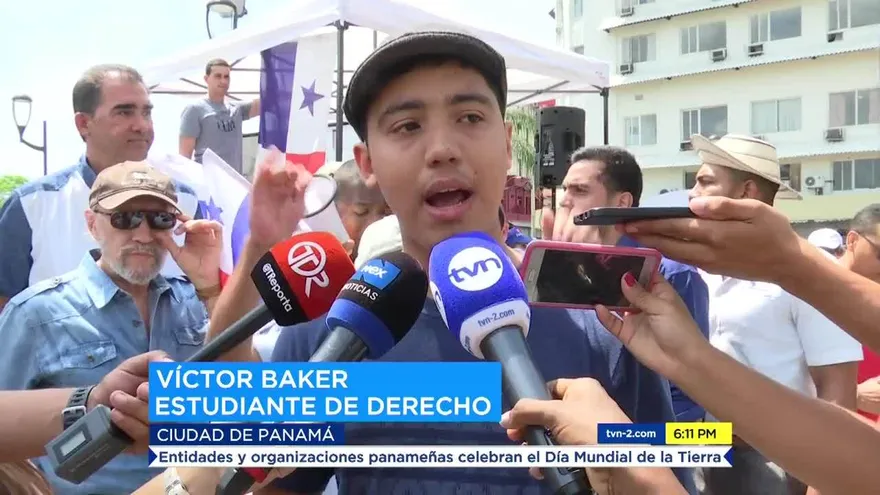 Un grupo de panameños protesta contra la reelección