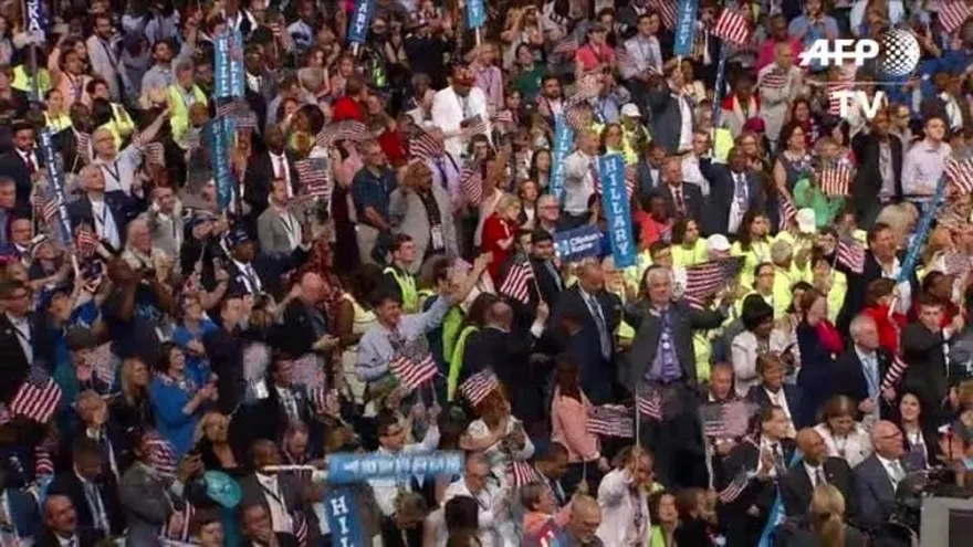 Hillary Clinton, polémica sobreviviente de la política de EEUU