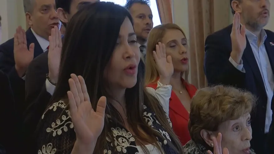 34 extranjeros reciben la nacionalidad panameña