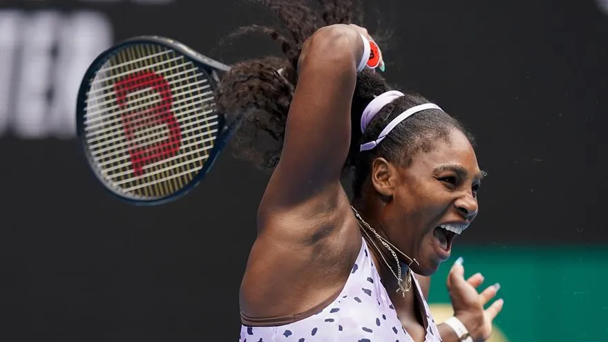 Serena Williams regresa con remontada en Lexington
