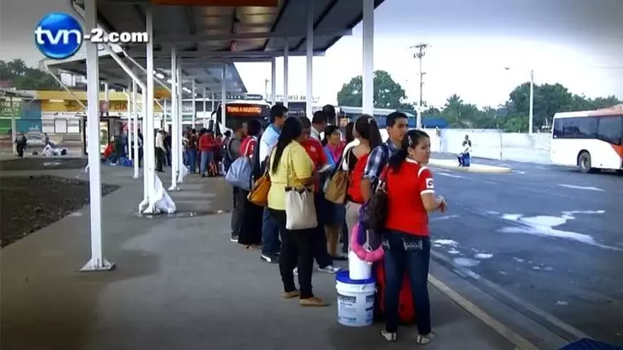 Usuarios piden a MiBus y Sonda mejorar servicio