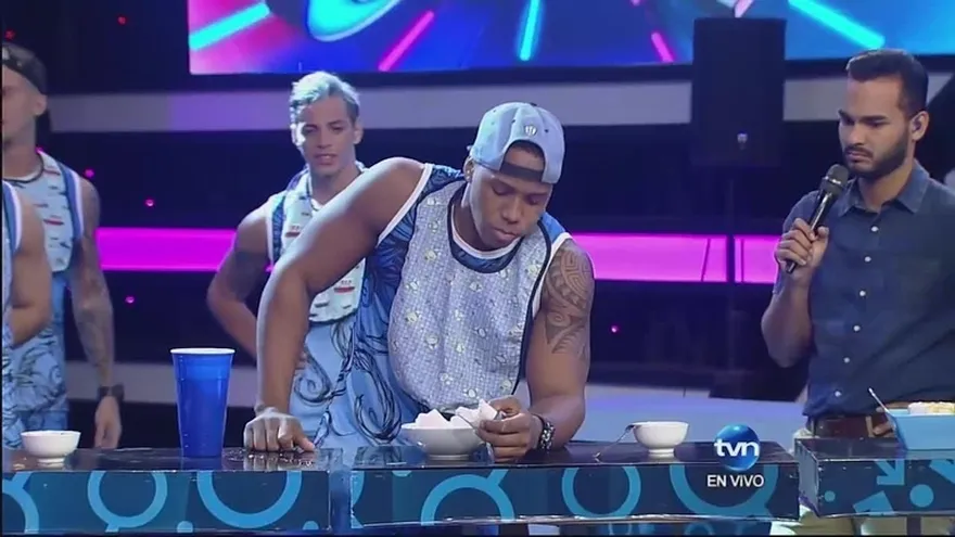 Demasiado Atorados quedaron las Curvas y los Machos