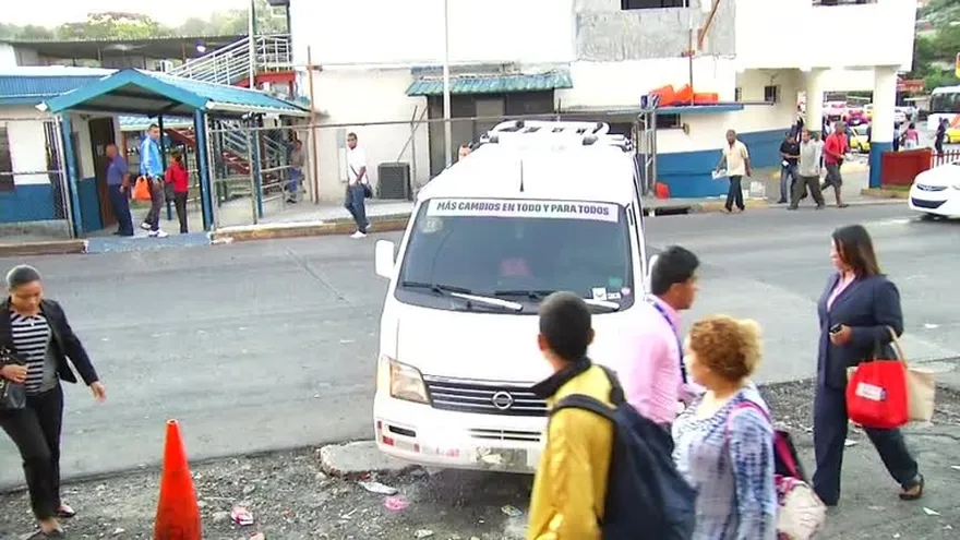 Aumenta el transporte pirata sin control