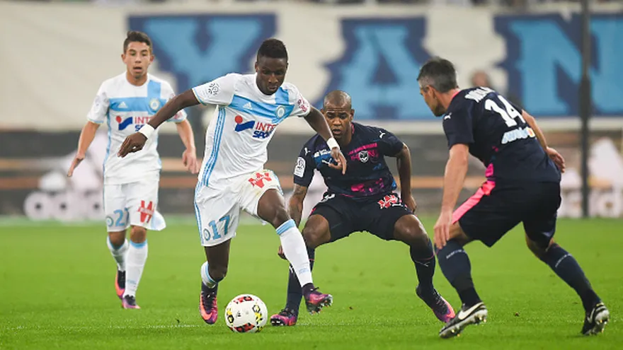 Bouna Sarr abrió el marcador para los marselleses.