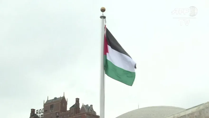 La bandera palestina ya ondea en la ONU