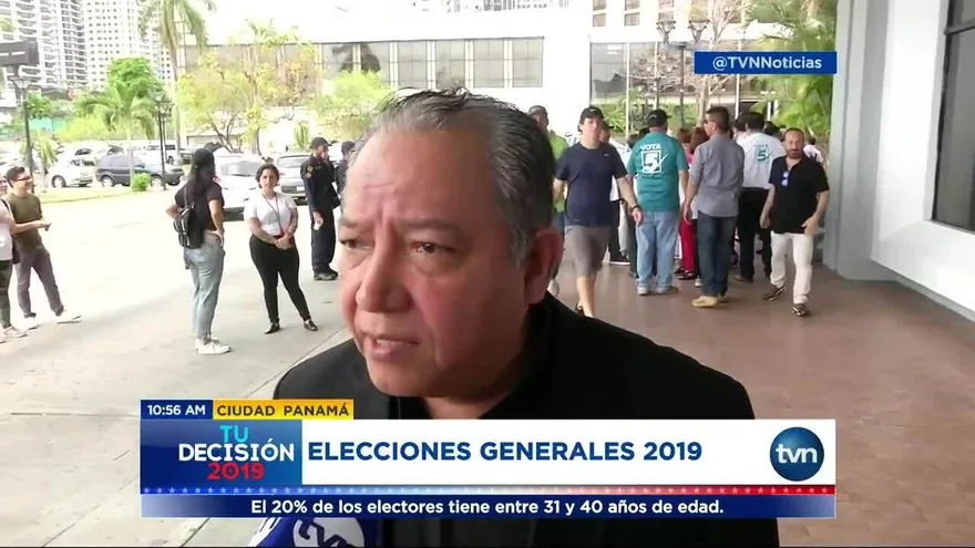 Sacerdote Cosca reaparece para emitir su voto