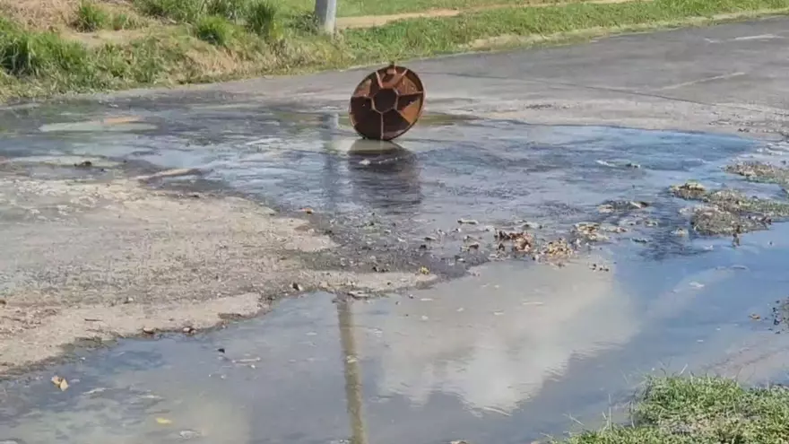 Idaan da paliativo a residentes de Villas de Llano Marín, Penonomé por aguas residuales de alcantarillas.