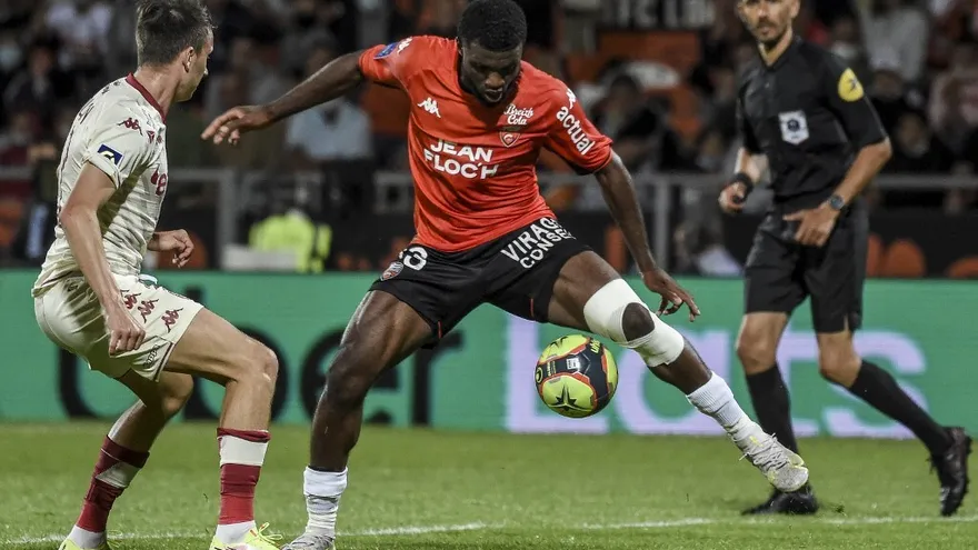 Lorient vence a Mónaco y duerme como líder provisional de la Ligue 1