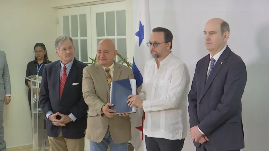 Gobierno recibe informe final de la auditoría en la mina de cobre en Donoso