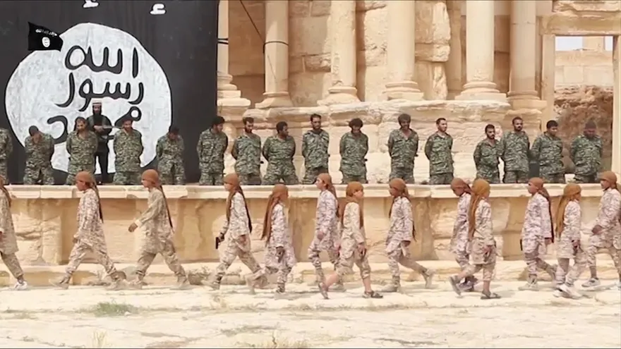 Ejecución masiva de EI en Palmira