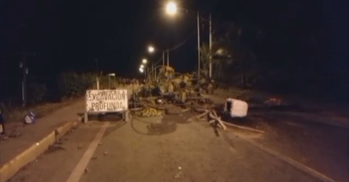 Bocas del Toro Changuinola paralizado y sumido en el caos en medio de fuertes enfrentamientos