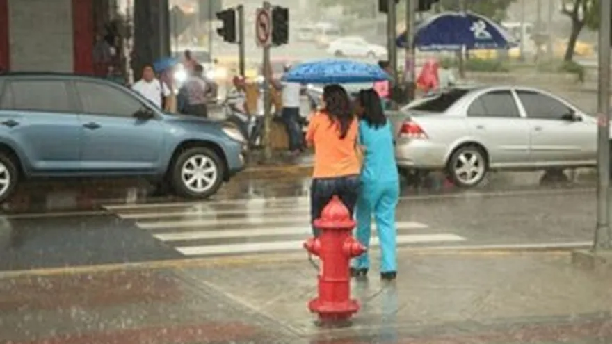 Esperan el ingreso al país de una nueva onda tropical