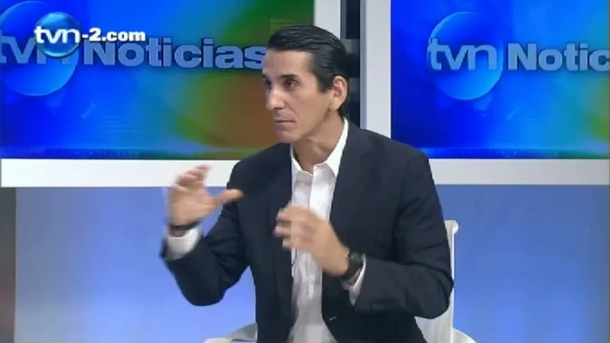 Roux niega participación de Arias en acto oficial