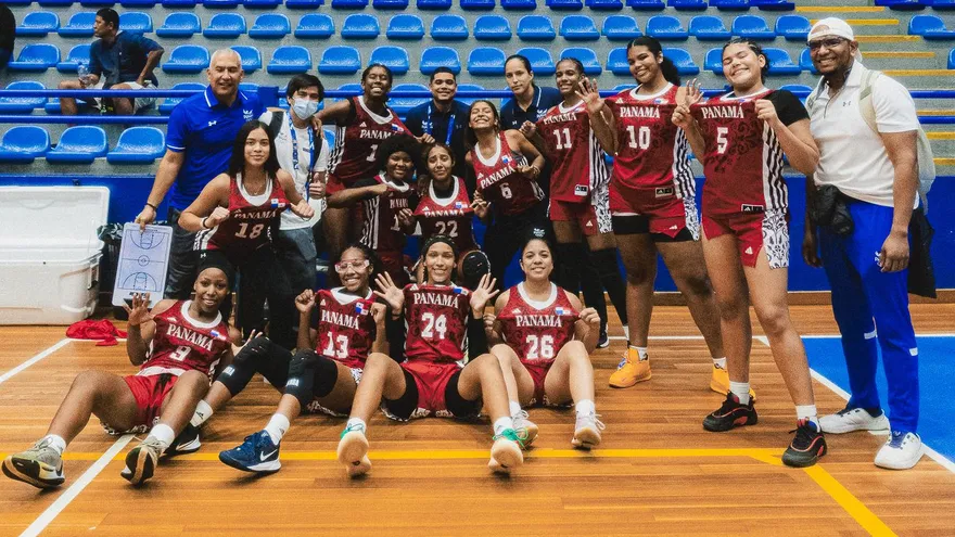 Integrantes de la Selección Femenina de Baloncesto de Panamá en los Juegos Centroamericanos Guatemala 2025