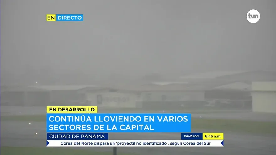 Continúan lluvias por paso de onda tropical