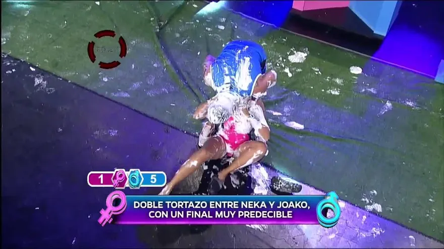 ¡Neka y Joako se cayeron, embarraron, abrazaron y demás en medio de tortazos!